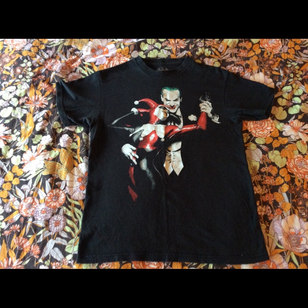 🌙5/$15 Batman Graphic Tee